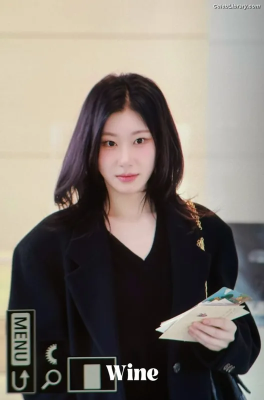 Chaeryeong - ITZY (채령) photo 4 of 660