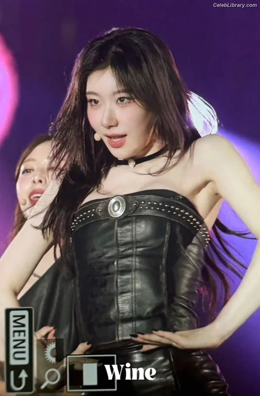 Chaeryeong - ITZY (채령) photo 8 of 660