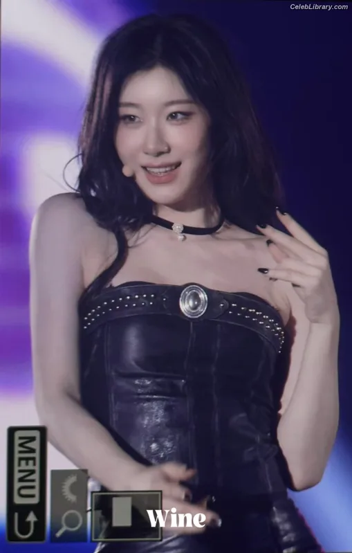 Chaeryeong - ITZY (채령) photo 10 of 660