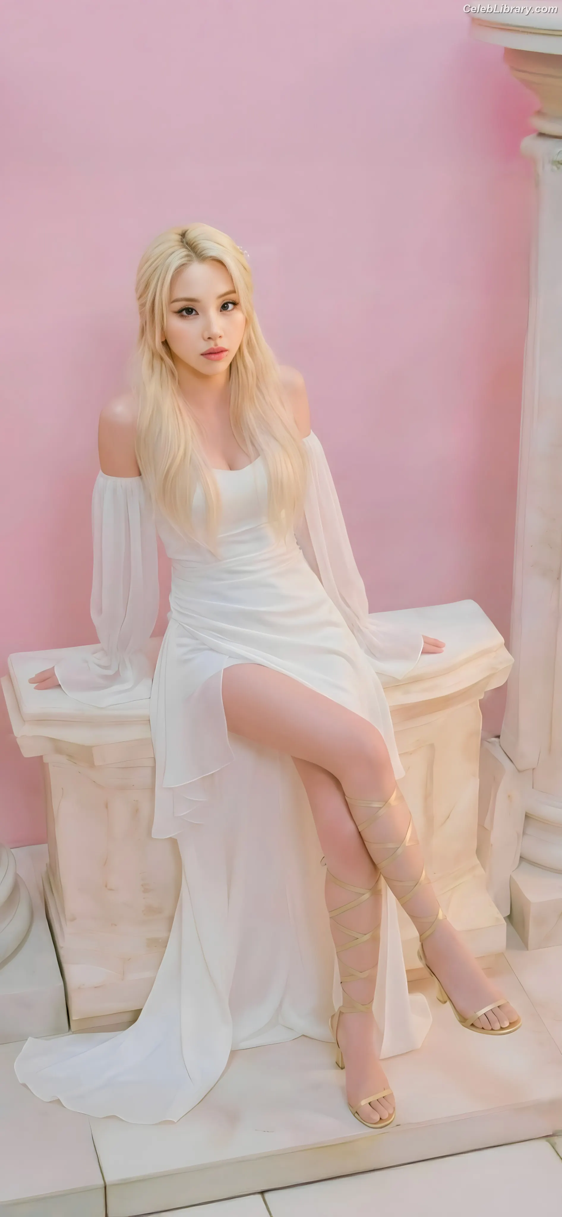 Chaeyoung (TWICE) photo 19 of 399
