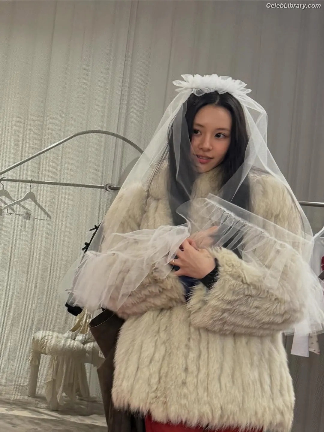 Chaeyoung (TWICE) photo 5 of 399