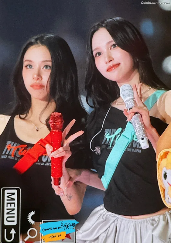 Chaeyoung (TWICE) photo 7 of 400