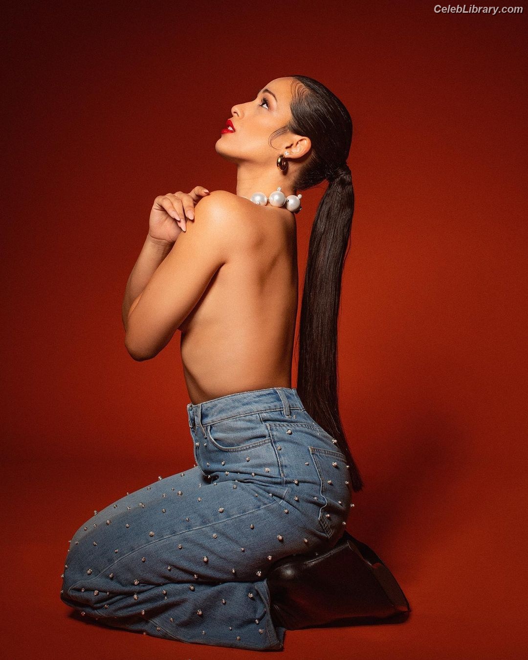 Chanel Terrero photo 7 of 21