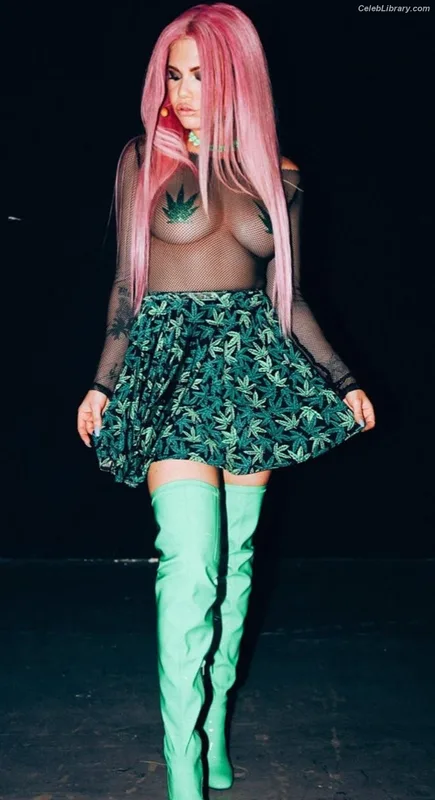 Chanel West Coast photo 17 of 707