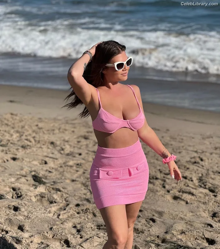 Chanel West Coast photo 14 of 707