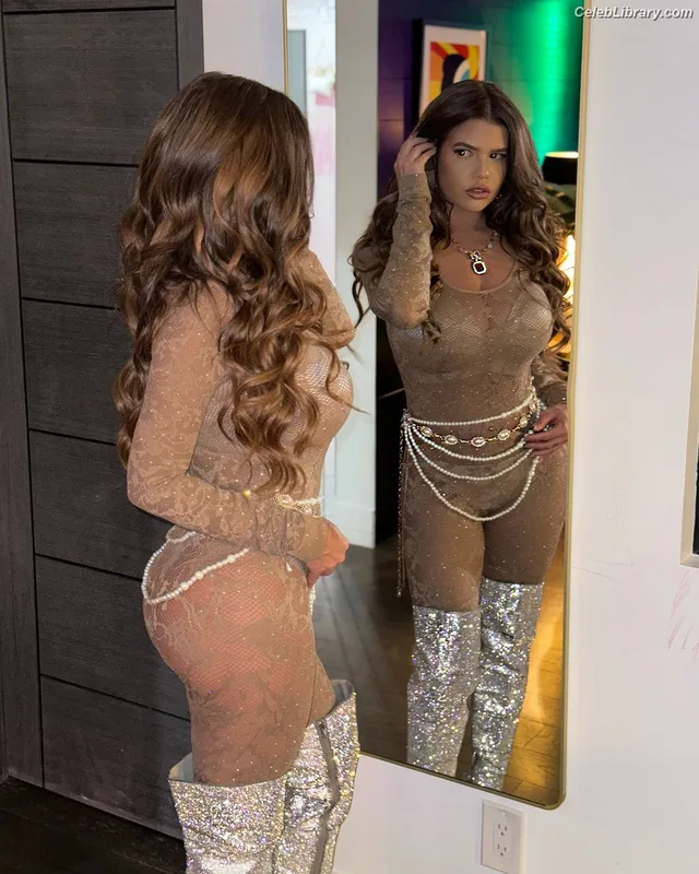 Chanel West Coast photo 3 of 707