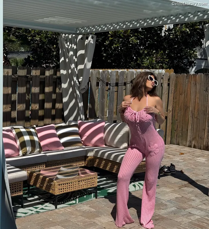 Chanel West Coast photo 16 of 707