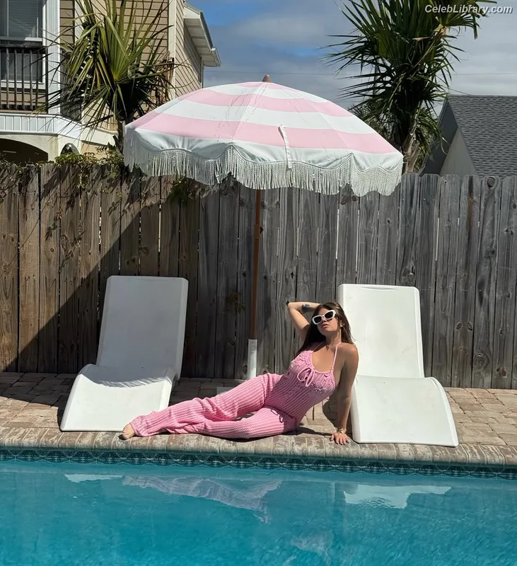 Chanel West Coast photo 20 of 707