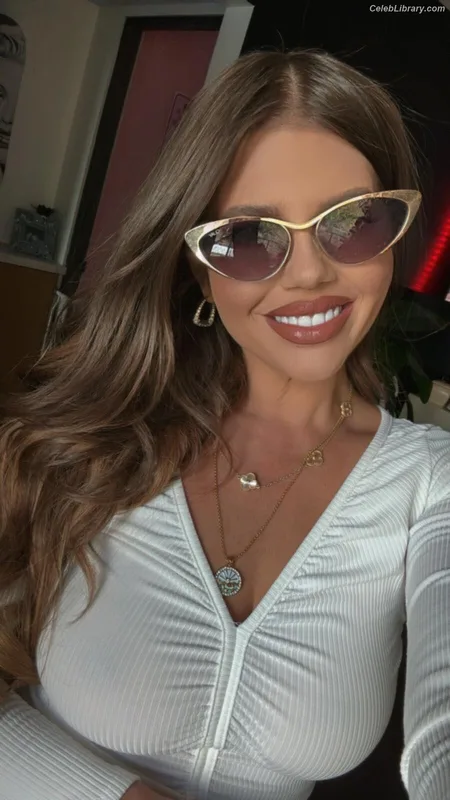Chanel West Coast photo 10 of 707