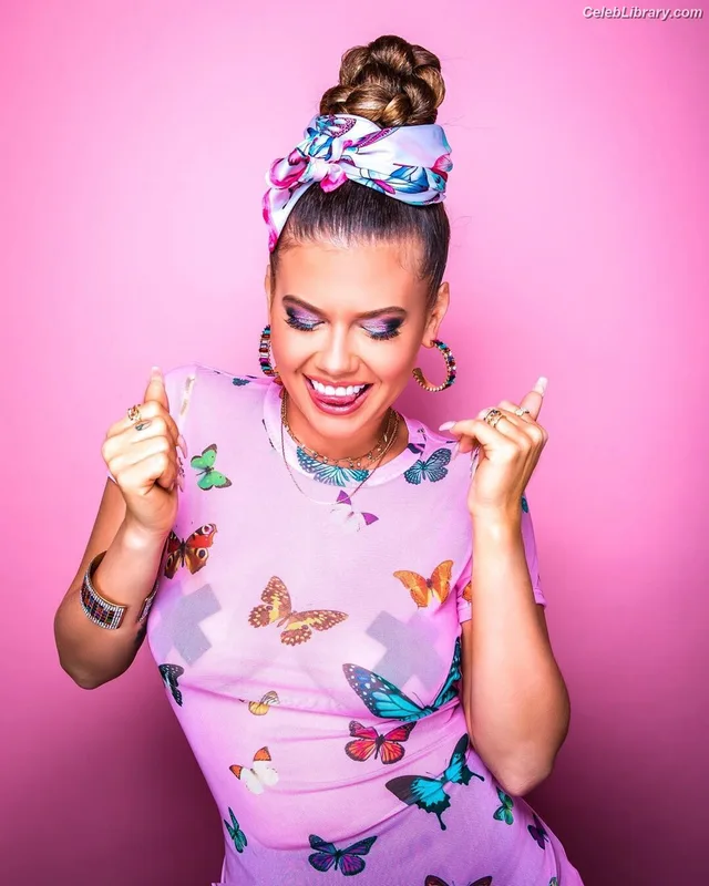 Chanel West Coast photo 18 of 707