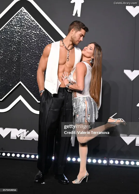 Chanel West Coast photo 13 of 707