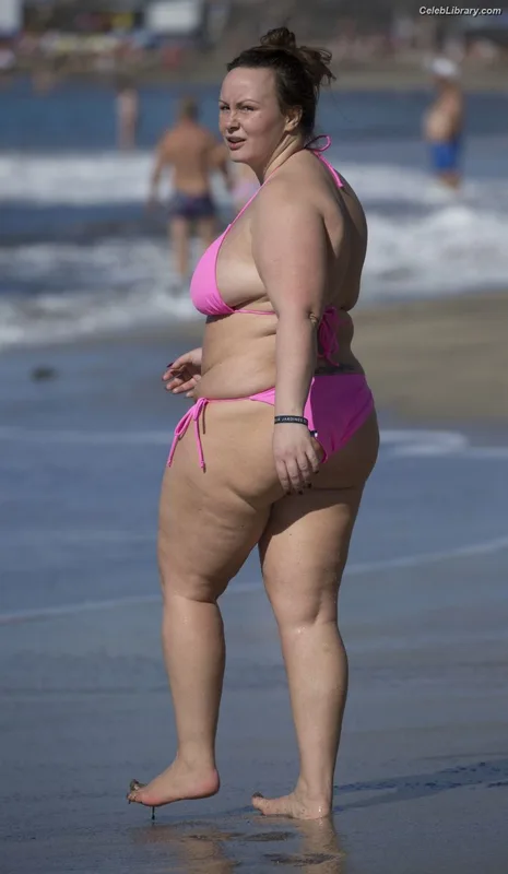 Chanelle Hayes photo 4 of 668
