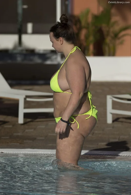Chanelle Hayes photo 14 of 668