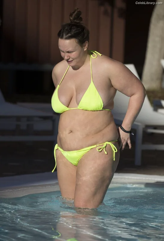 Chanelle Hayes photo 17 of 668