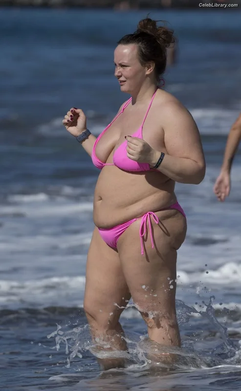Chanelle Hayes photo 9 of 668