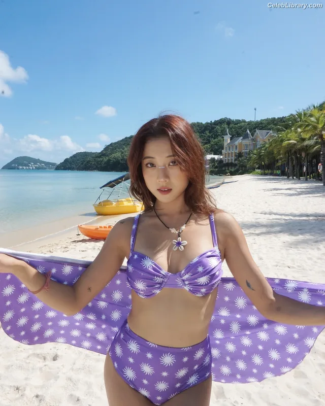 Chang Seungyeon  장승연 (Ex-CLC) photo 15 of 16