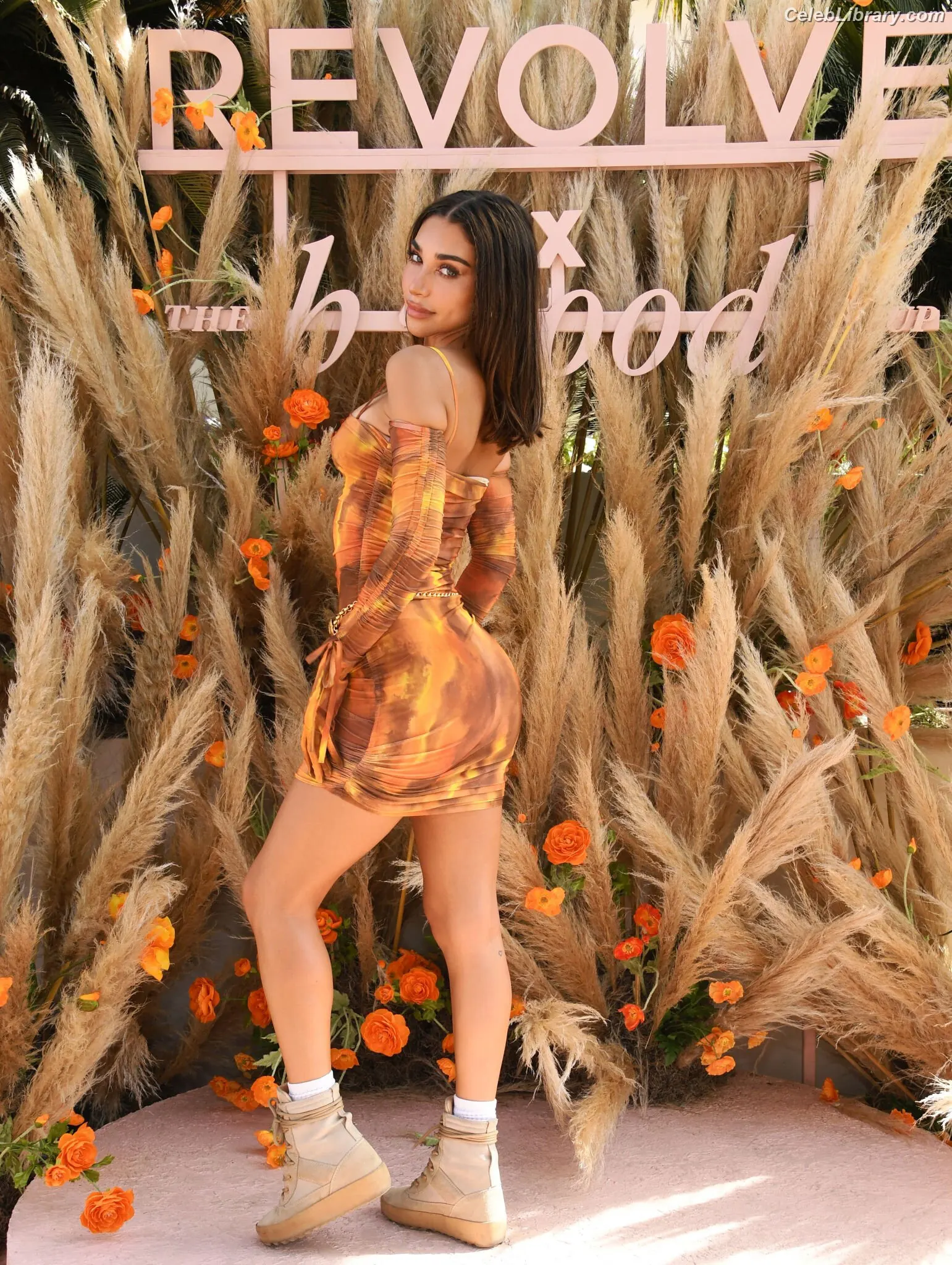 Chantel Jeffries photo 7 of 1944