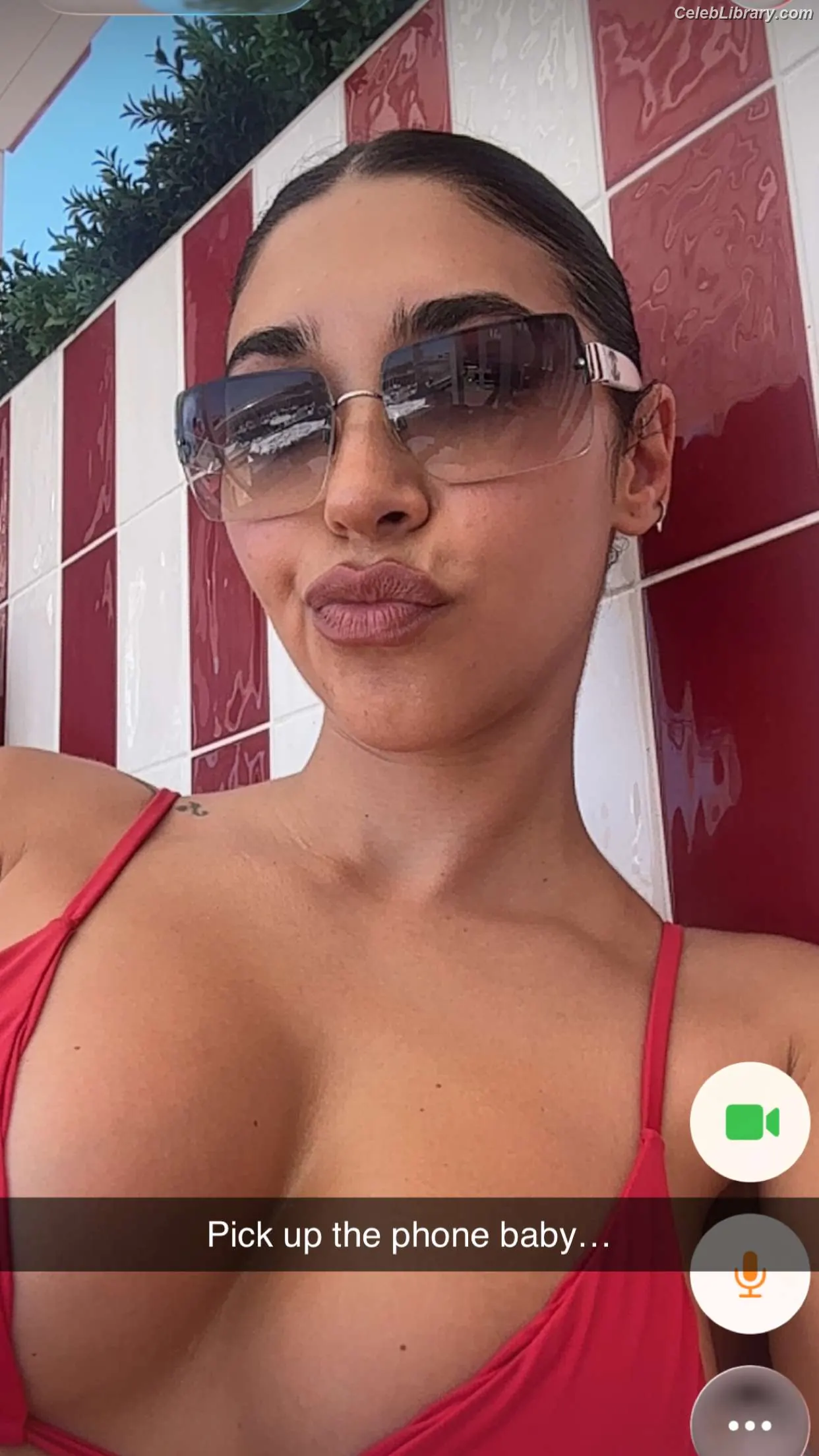 Chantel Jeffries photo 9 of 1944