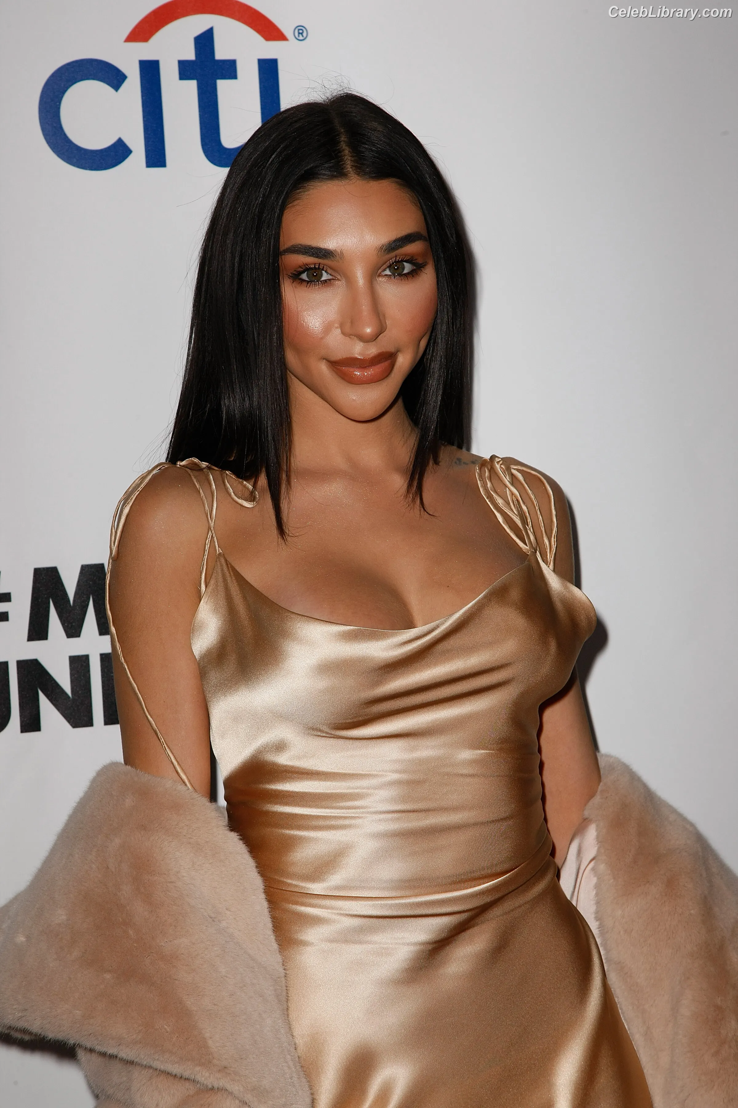 Chantel Jeffries photo 18 of 1944