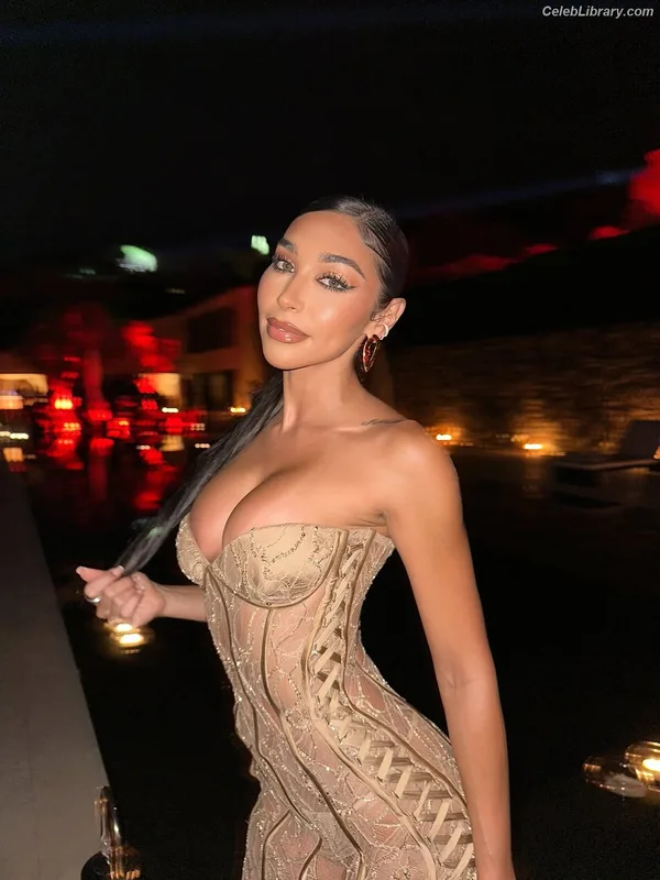 Chantel Jeffries photo 14 of 1942