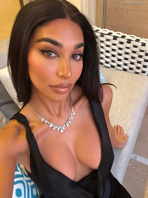 Chantel Jeffries photo 17 of 1942