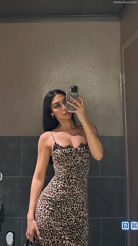 Chantel Jeffries photo 22 of 1942