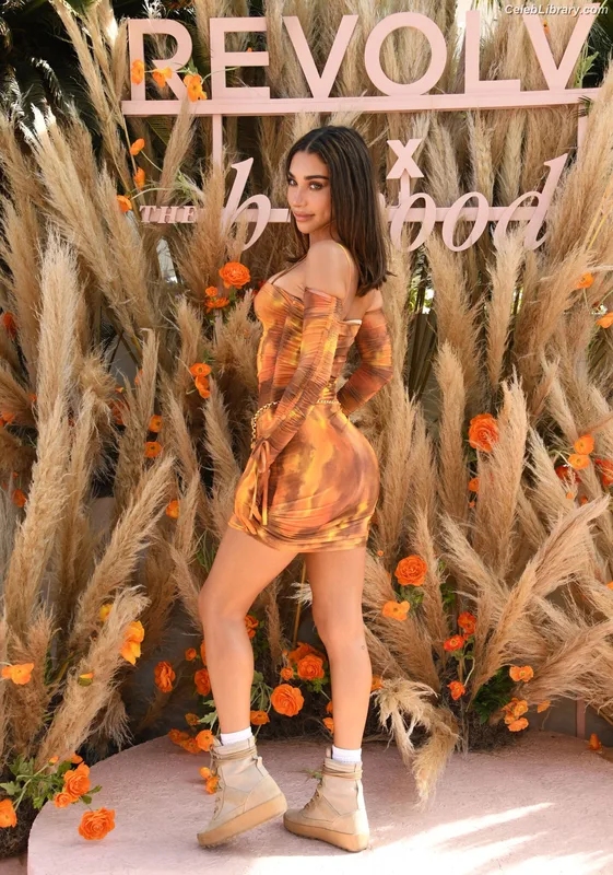 Chantel Jeffries photo 8 of 1942