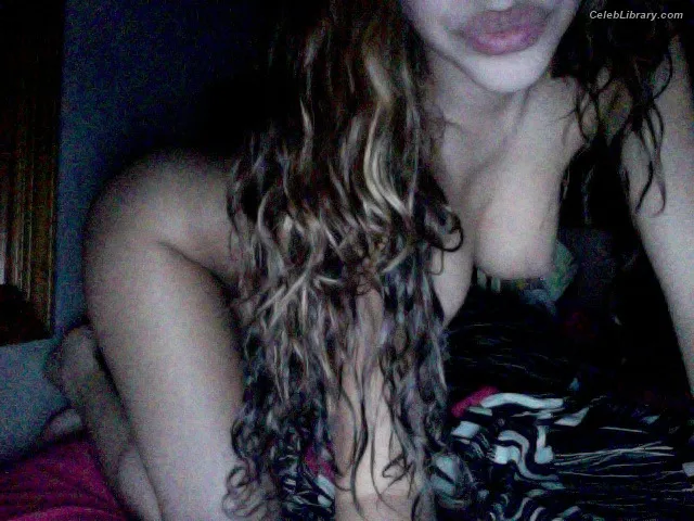 Chantel Jeffries photo 17 of 1942