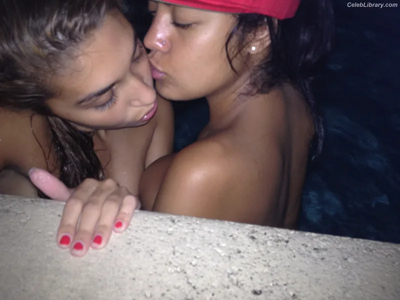 Chantel Jeffries photo 1 of 1942