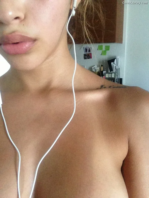 Chantel Jeffries photo 14 of 1942