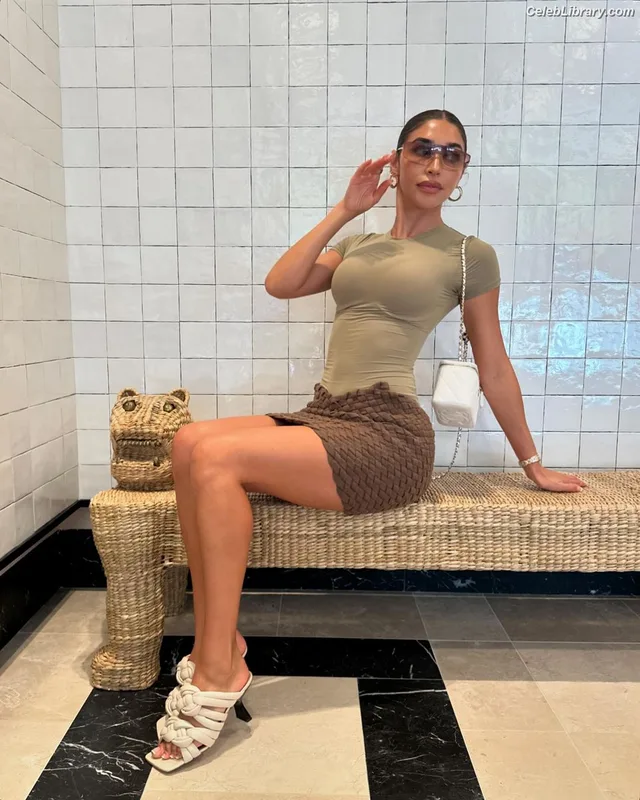 Chantel Jeffries photo 1 of 1942