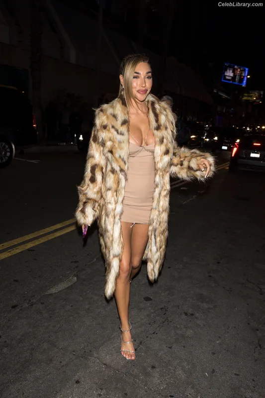 Chantel Jeffries photo 23 of 1942
