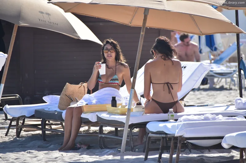 Chantel Jeffries photo 1 of 1942