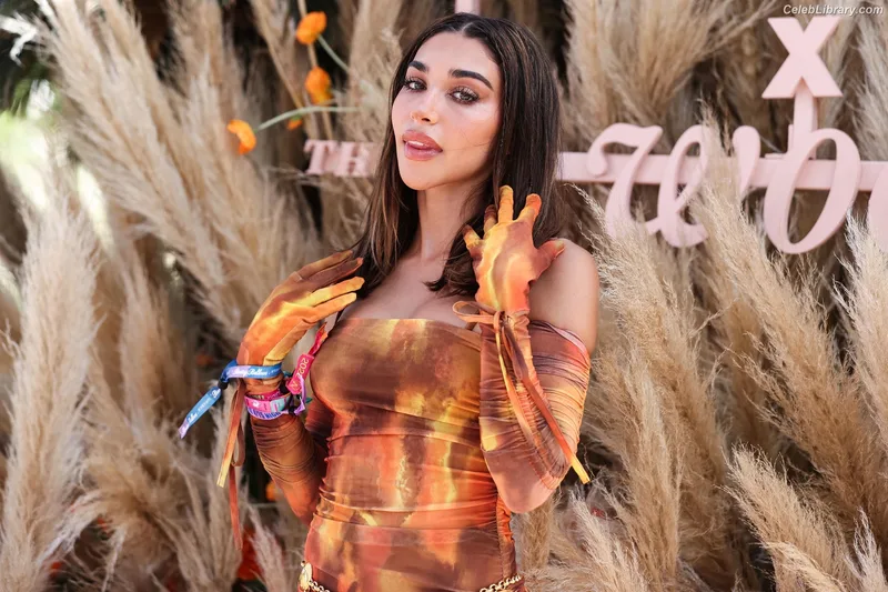 Chantel Jeffries photo 21 of 1942