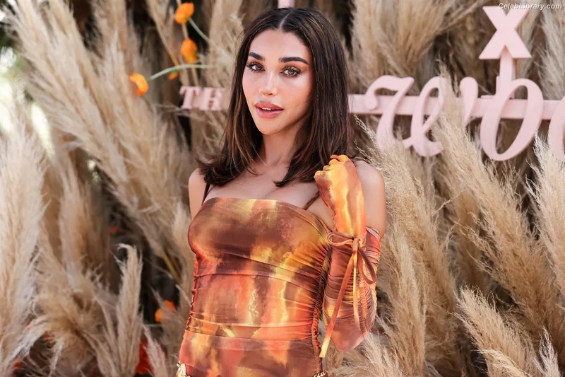 Chantel Jeffries photo 22 of 1942