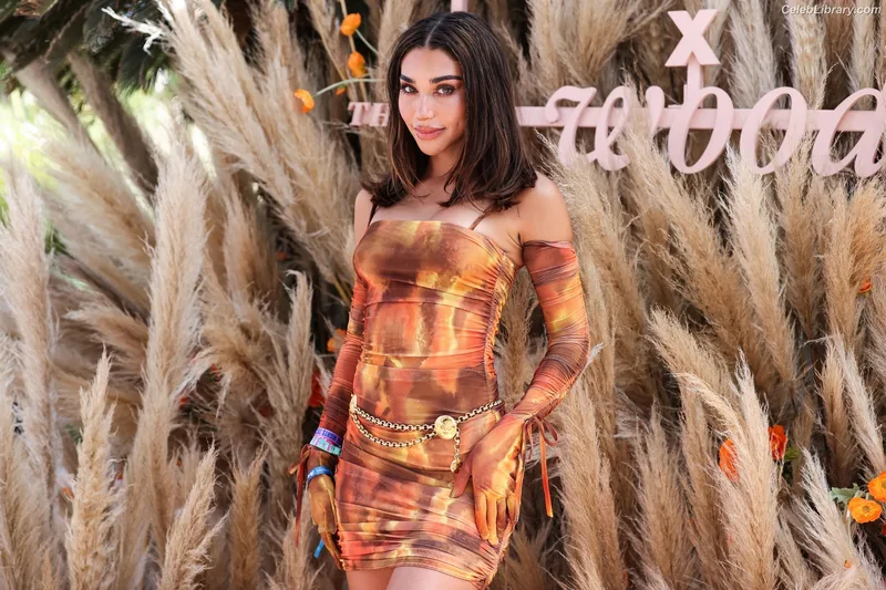Chantel Jeffries photo 24 of 1942