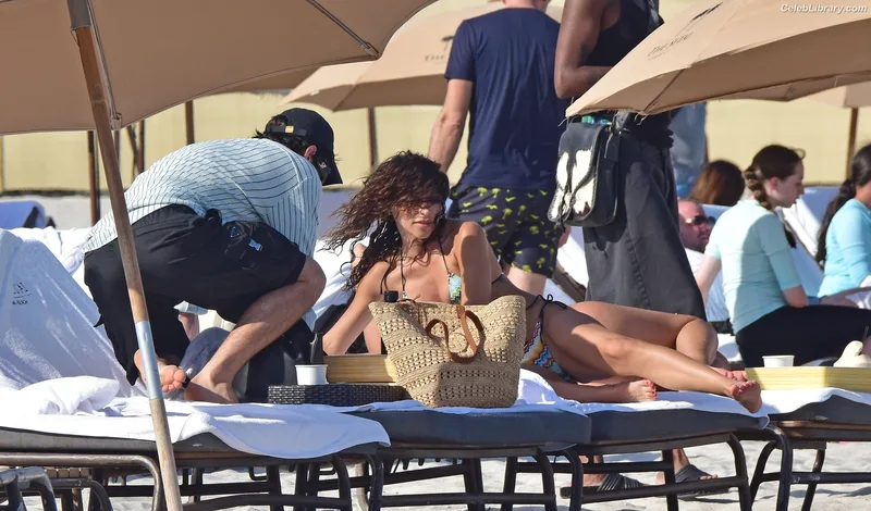 Chantel Jeffries photo 16 of 1942