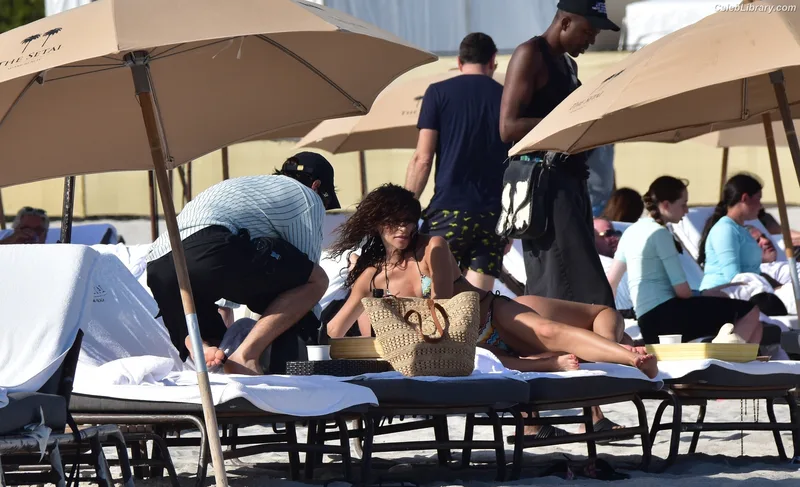 Chantel Jeffries photo 17 of 1942