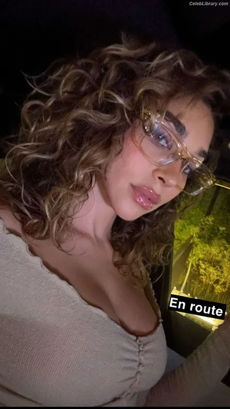Chantel Jeffries photo 18 of 1942