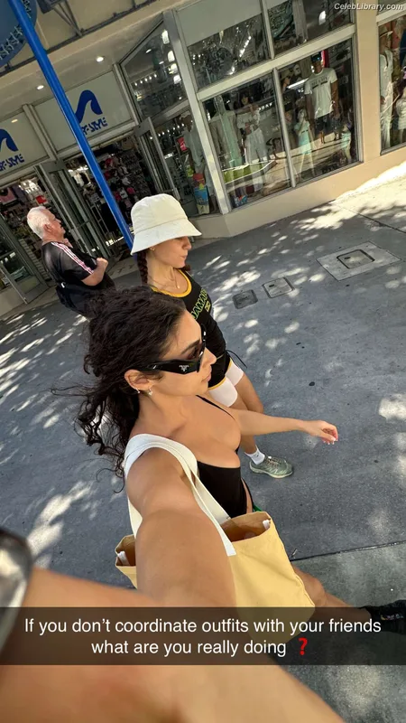 Chantel Jeffries photo 19 of 1942