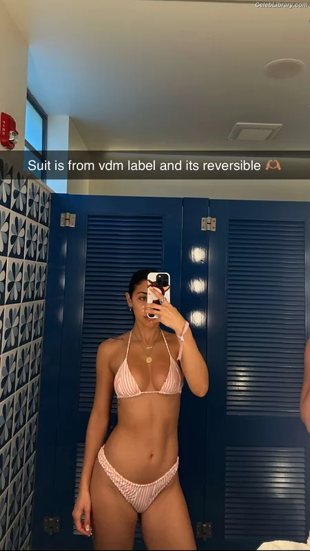 Chantel Jeffries photo 8 of 1942
