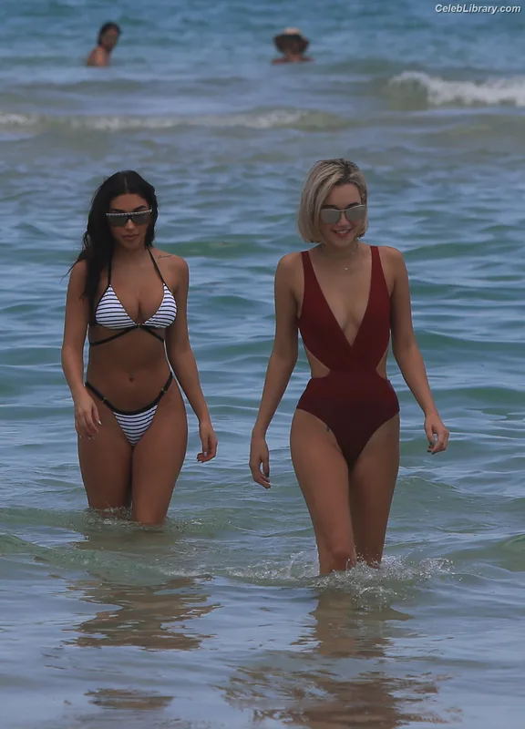Chantel Jeffries photo 8 of 1942