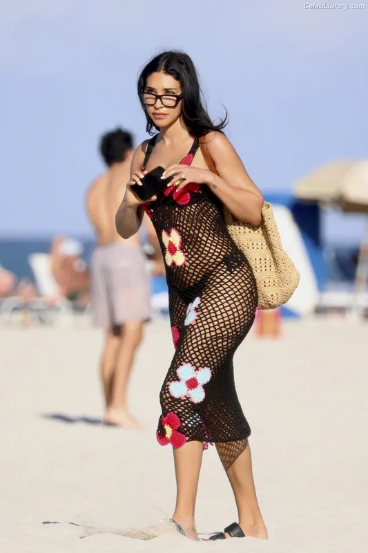 Chantel Jeffries photo 10 of 1942