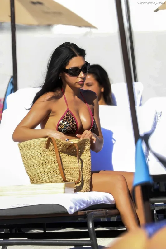 Chantel Jeffries photo 13 of 1942