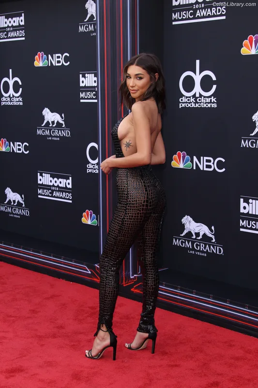 Chantel Jeffries photo 19 of 1942