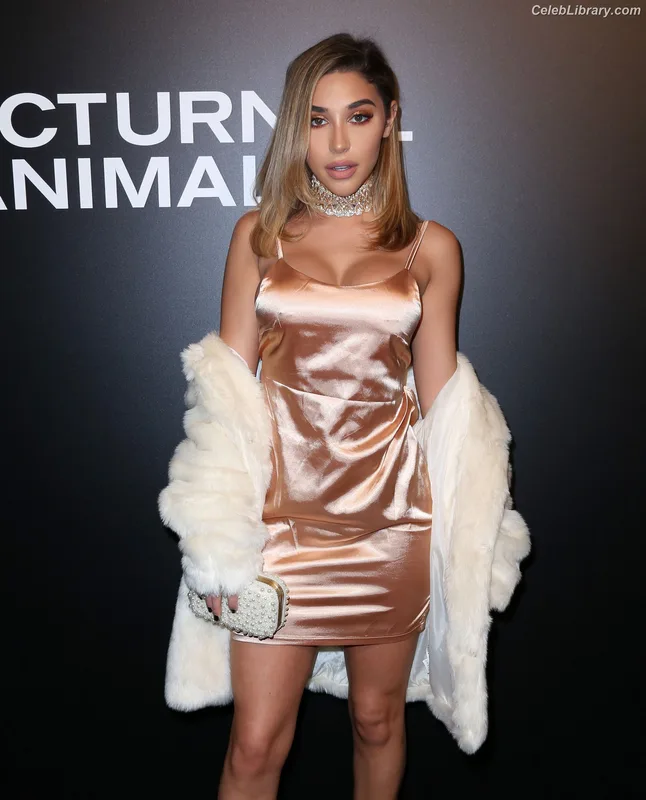 Chantel Jeffries photo 10 of 1942