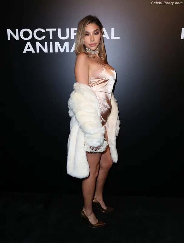 Chantel Jeffries photo 15 of 1942