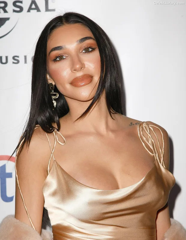 Chantel Jeffries photo 13 of 1942