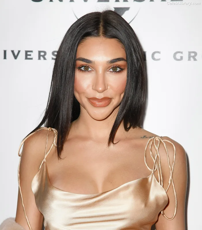 Chantel Jeffries photo 17 of 1942