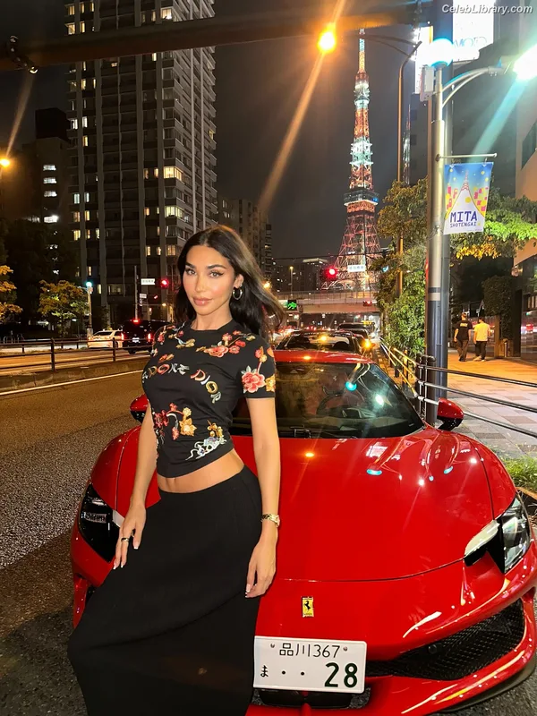 Chantel Jeffries photo 8 of 1942
